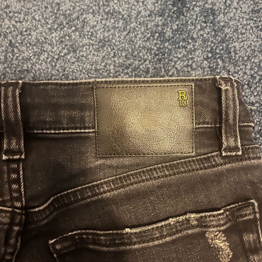 R13 - Picture 2 of 3